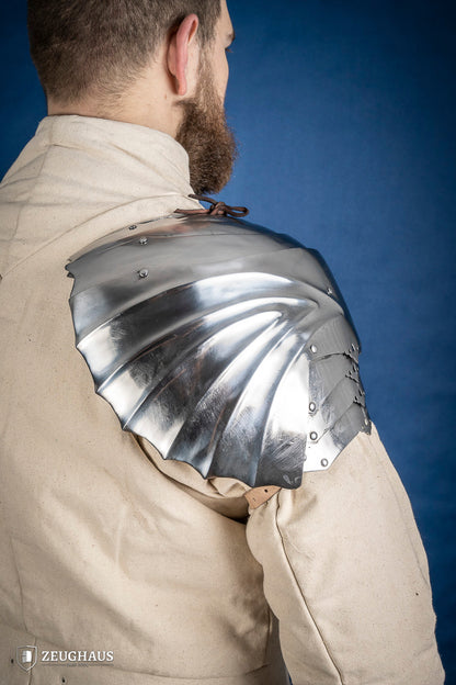 German Pauldrons 1,6mm Polished