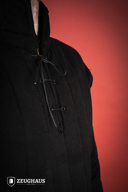 Gambeson mit Seitlichen Verschlüssen Schwarz