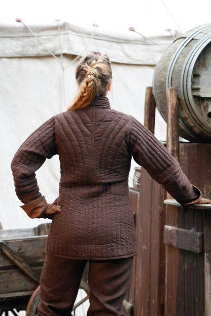 Gambeson Greifenfels Braun