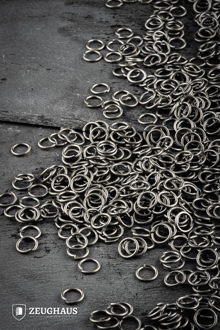 Loose Round Rings 9mm Steel Oiled 1kg – Zeughaus Armoury